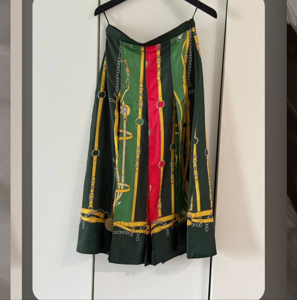 Elegant Green and Red Women's Skirt